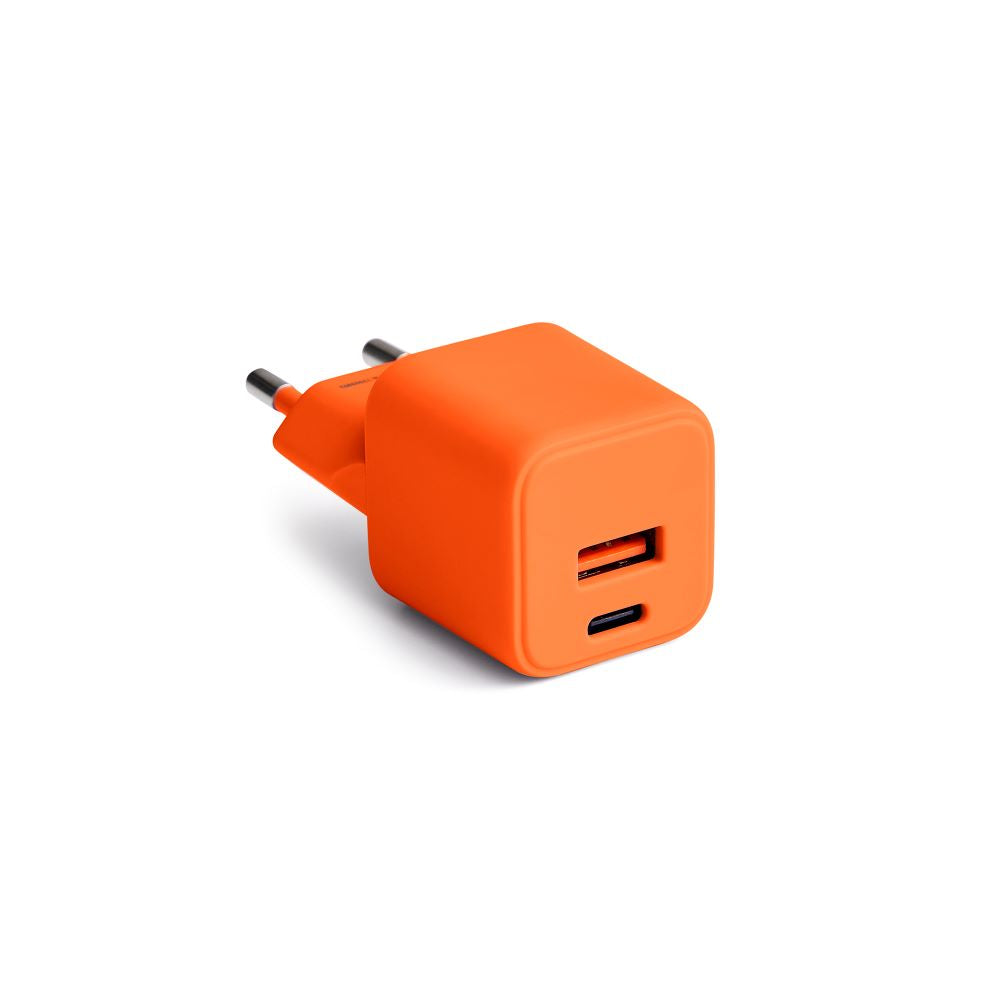Colorum CLS30-AC-02 USB-C USB 30W polnilnik oranžen