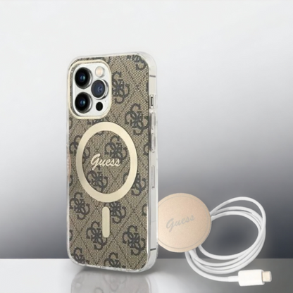 Guess komplet ovitek + polnilec (MagSafe) "brown" za iPhone 13 Pro Max/12 Pro Max (BUGUHMP13XH4EACSW) – Rjava / TPC + PC
