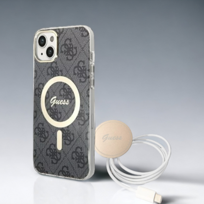 Guess komplet ovitek + polnilec (MagSafe) "black" za iPhone 14 Plus / 15 Plus (GUBPP14MH4EACSK) – Črna / TPC + PC