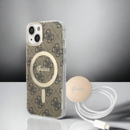 Guess komplet ovitek + polnilec (MagSafe) "brown" za iPhone 14 Plus/ 15 Plus (GUBPP14MH4EACSW) – Rjava / TPC + PC