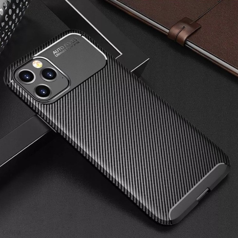 Ovitek "Vennus Carbon Elite" za iPhone 11 Pro - črna
