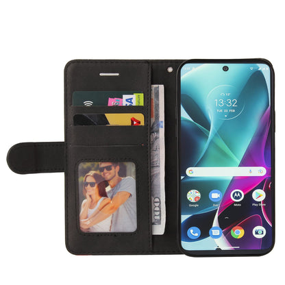 Preklopna torbica Motorola Moto Edge S30 s stojalom in režami za kartice črna