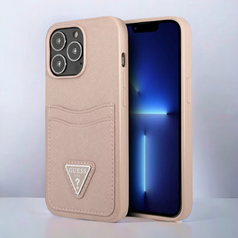 Ovitek Guess "Saffiano Triangle Logo" za iPhone 13 Pro Max/12 Pro Max - roza (GUHCP13XPSATPP) – Svetlo roza / PC + TPU s