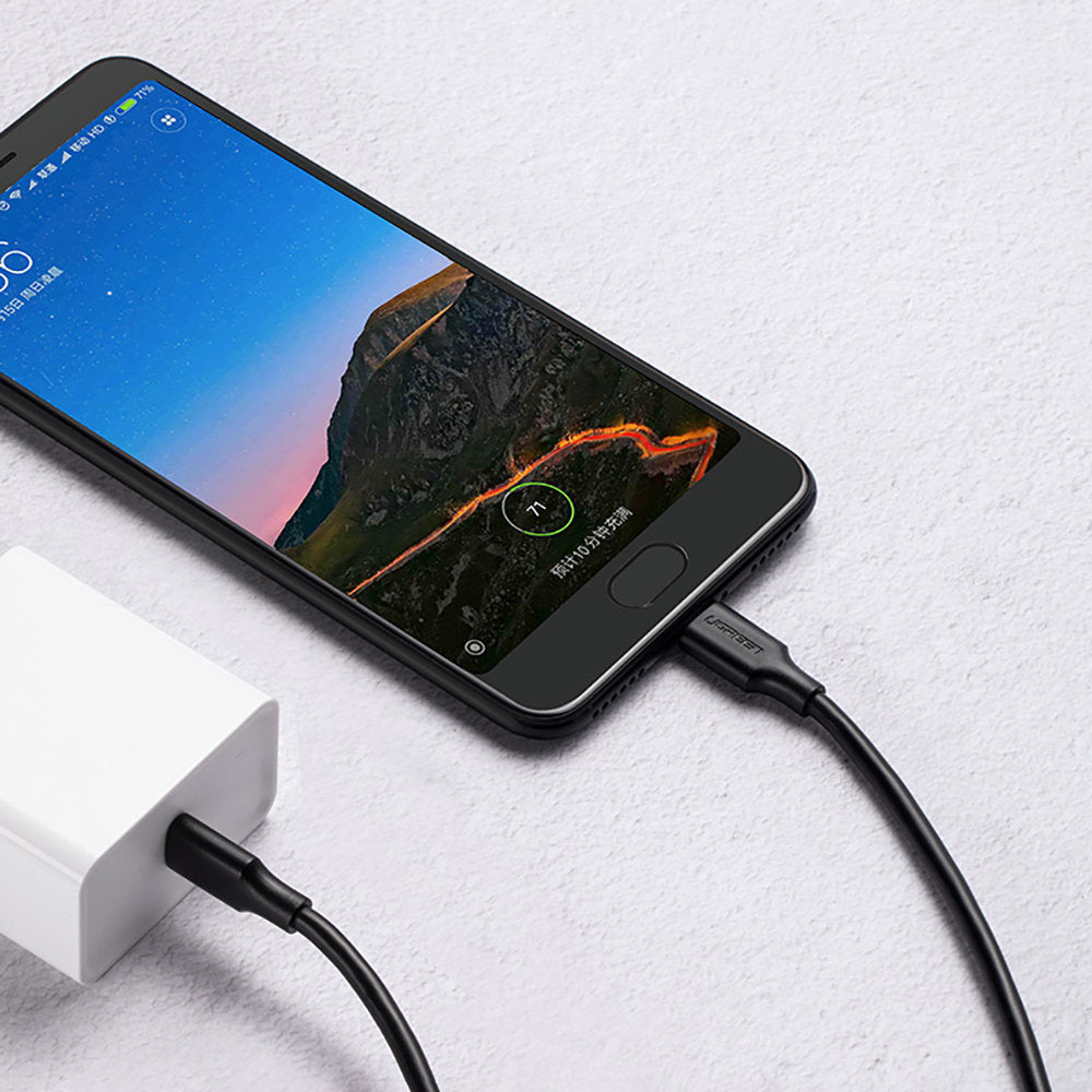 Polnilni kabel UGREEN USB C v C 2m – Črna