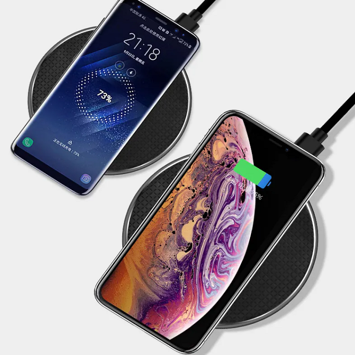 Brezžični polnilec Fast Charger - Črna – Infostyle – Črna